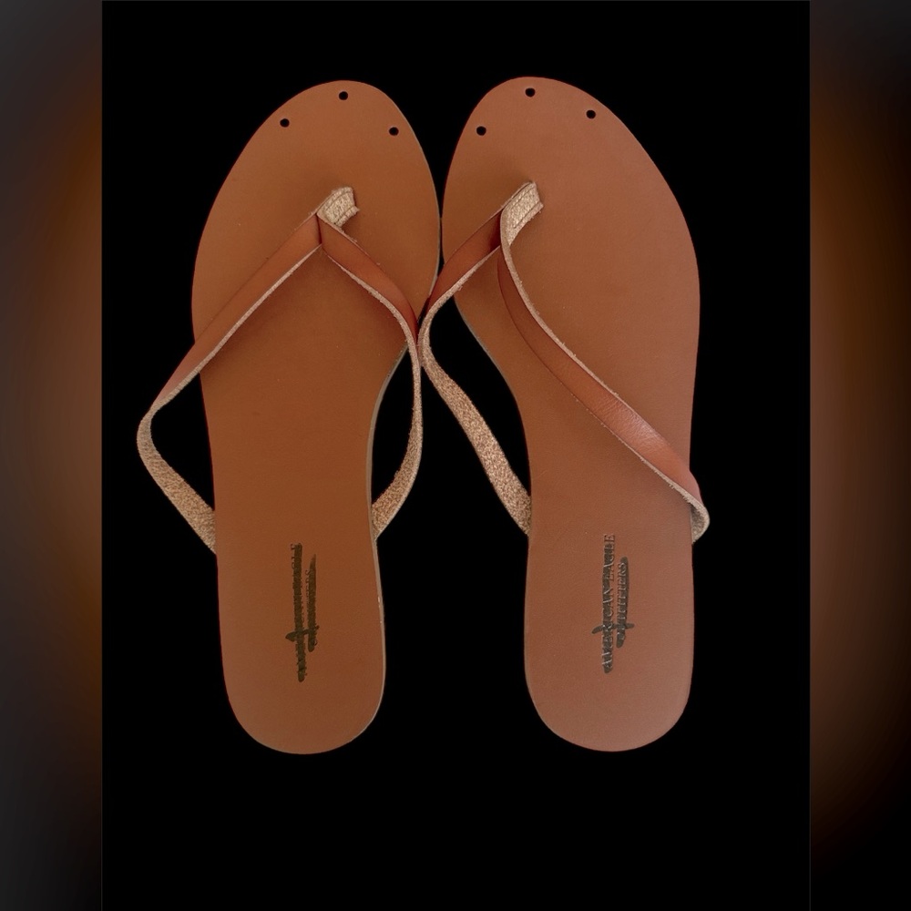 Never used brown sandals
American Eagle 
Letter